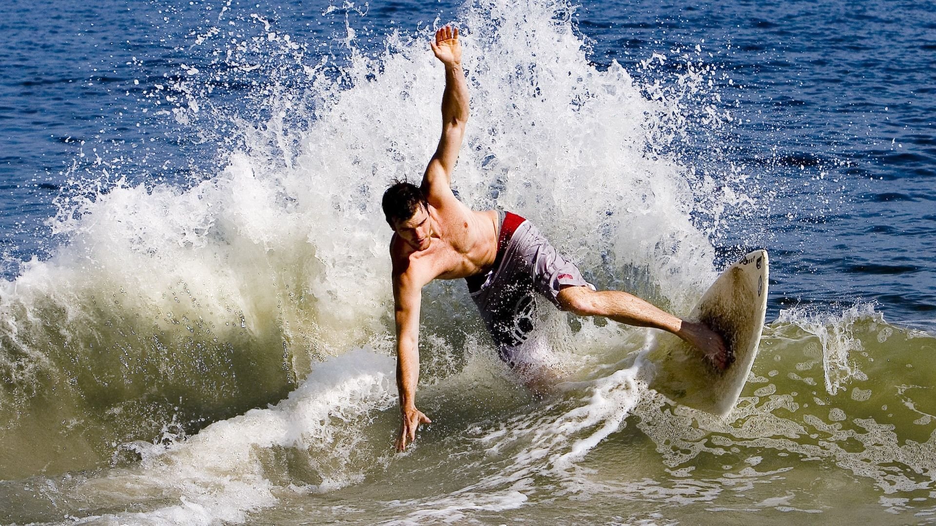 开云体育登陆入口-现场火爆支持，球迷热情高涨！——点燃赛场激情的无尽魅力